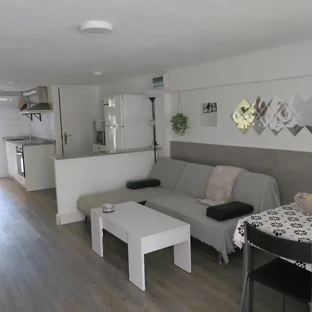 Apartment A 50 Metros Del Mar *